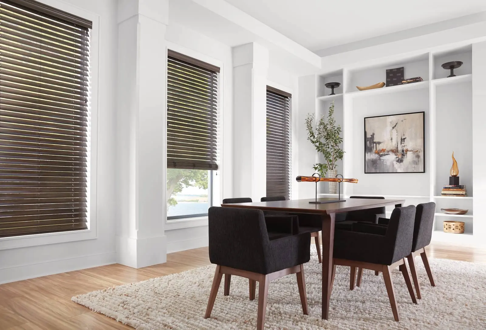 Wood blinds in a modern dining room